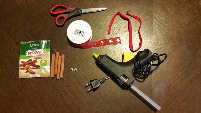 Kako napraviti božićnog soba - Potrebni Materijali