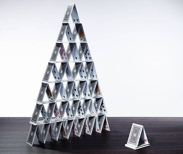STEM Activity for Kids - How to create amazing structures Card Tover