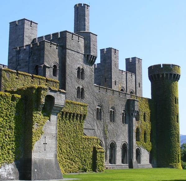 Castles and Amazing Fortified Structures