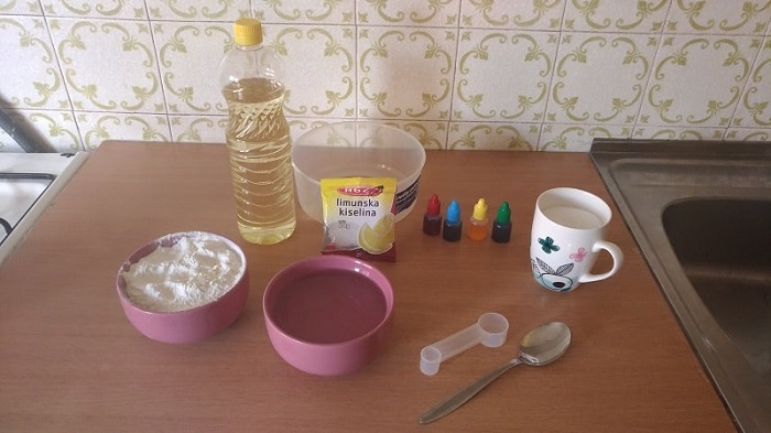 How to make Homemade Playdough and learn Science while doing it - Materials Needed