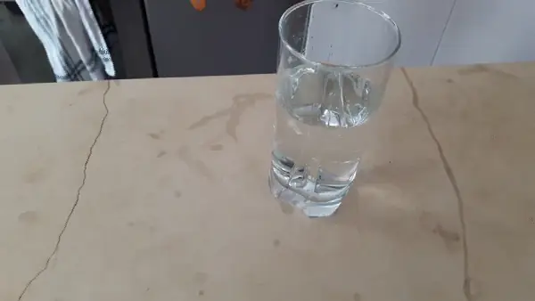 Magične karakteristike vode i kako ih demonstrirati led pluta na vodi